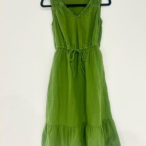 Green Sleeveless Midi Dress with Buttons and Bow Belt Details Size XS